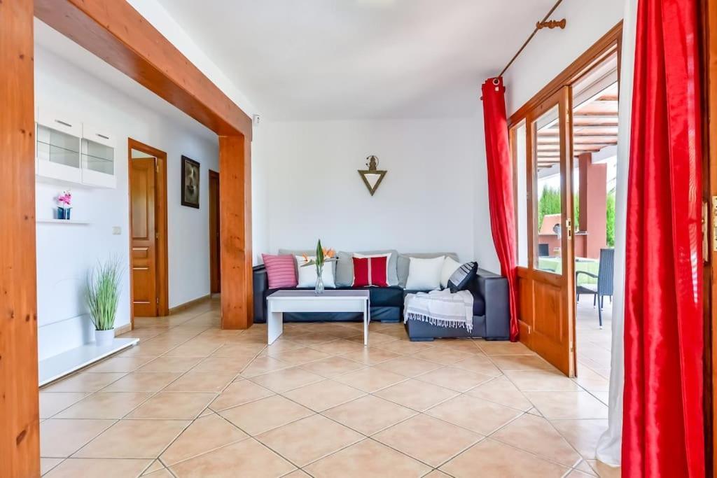 Guzman - Mouna Villa Calpe