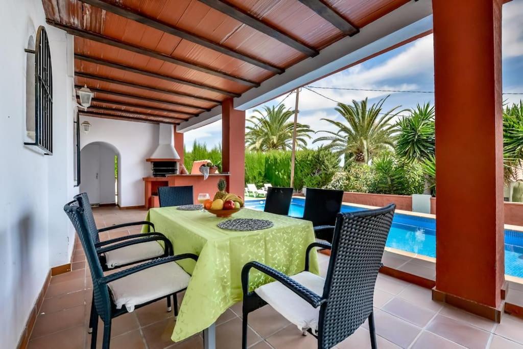 Guzman - Mouna Villa Calpe