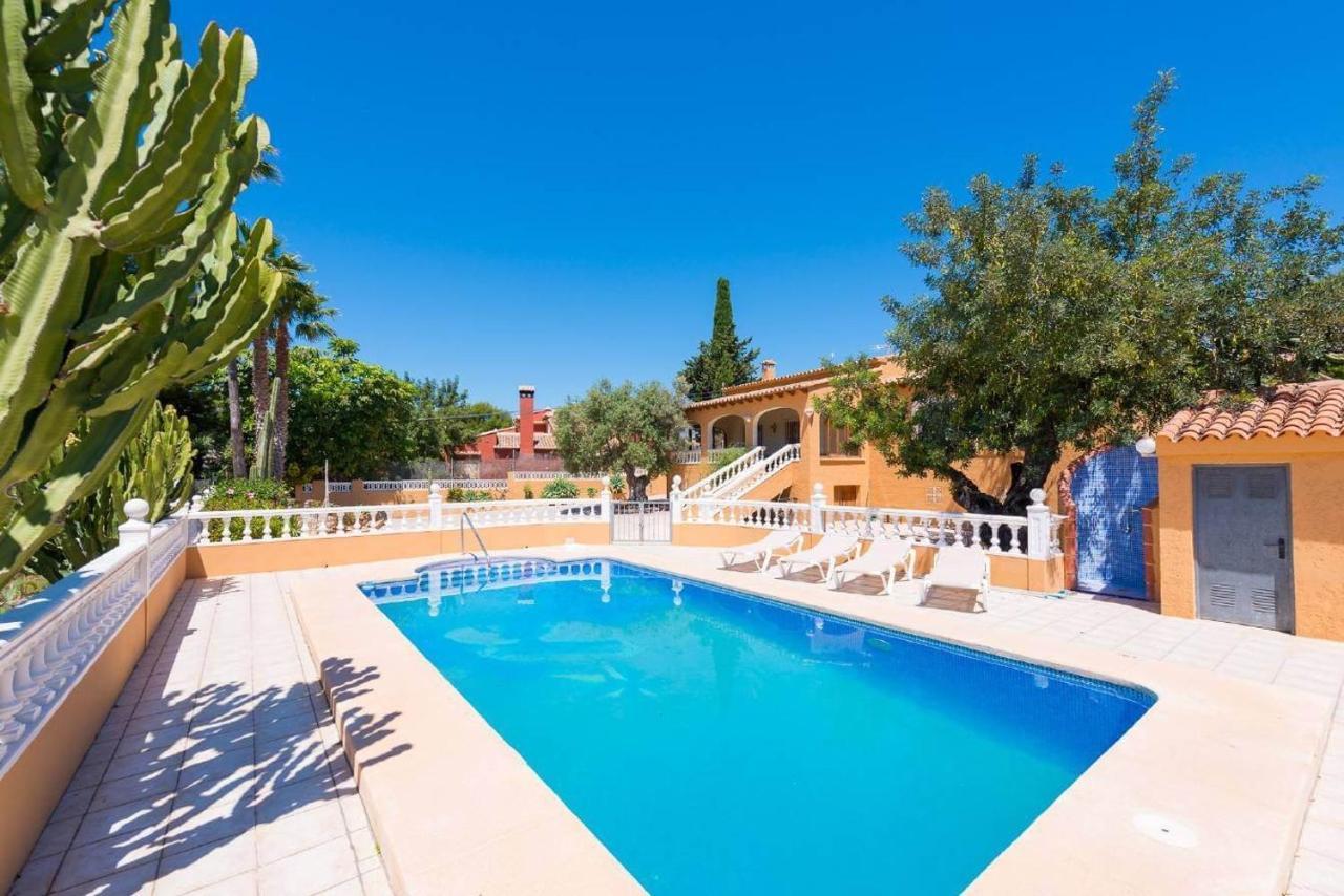 Villa Chechu - Plusholidays