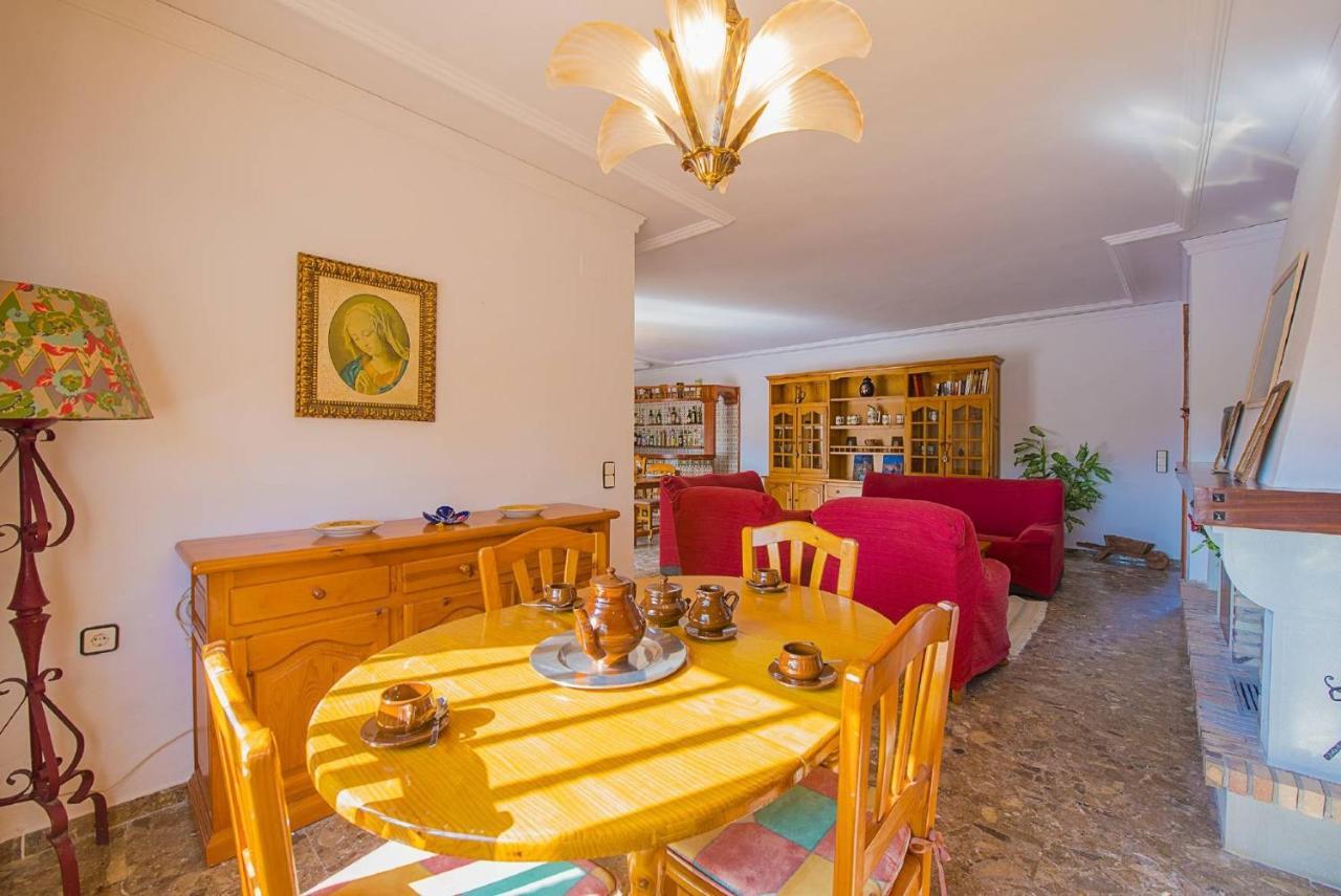 Lina - Plusholidays * Calpe