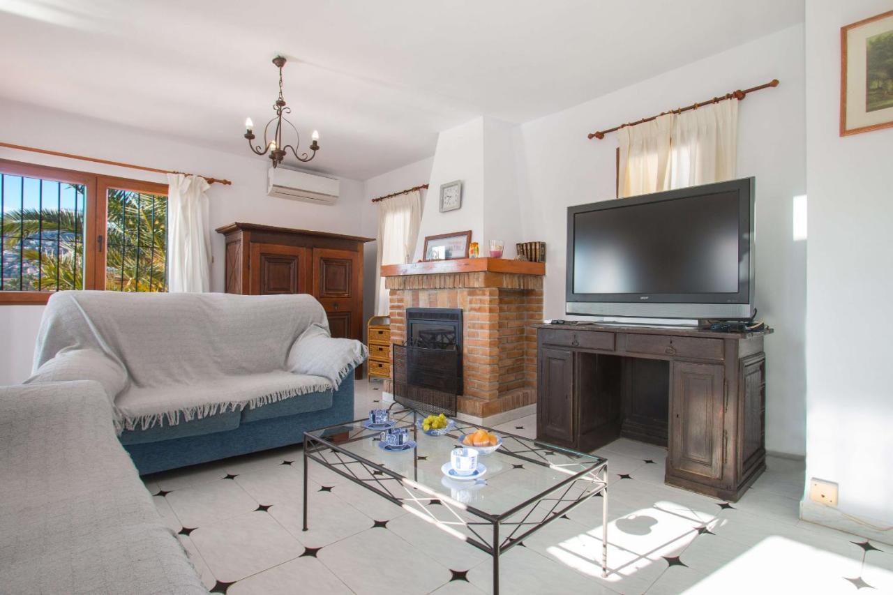 Villa Ibiza - Plusholidays *