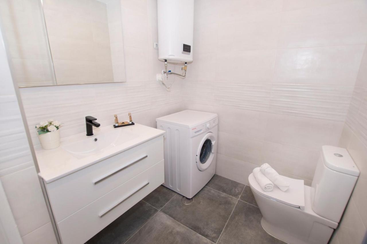 Cosy Close To Sea, Wifi, Air Cond * Calpe