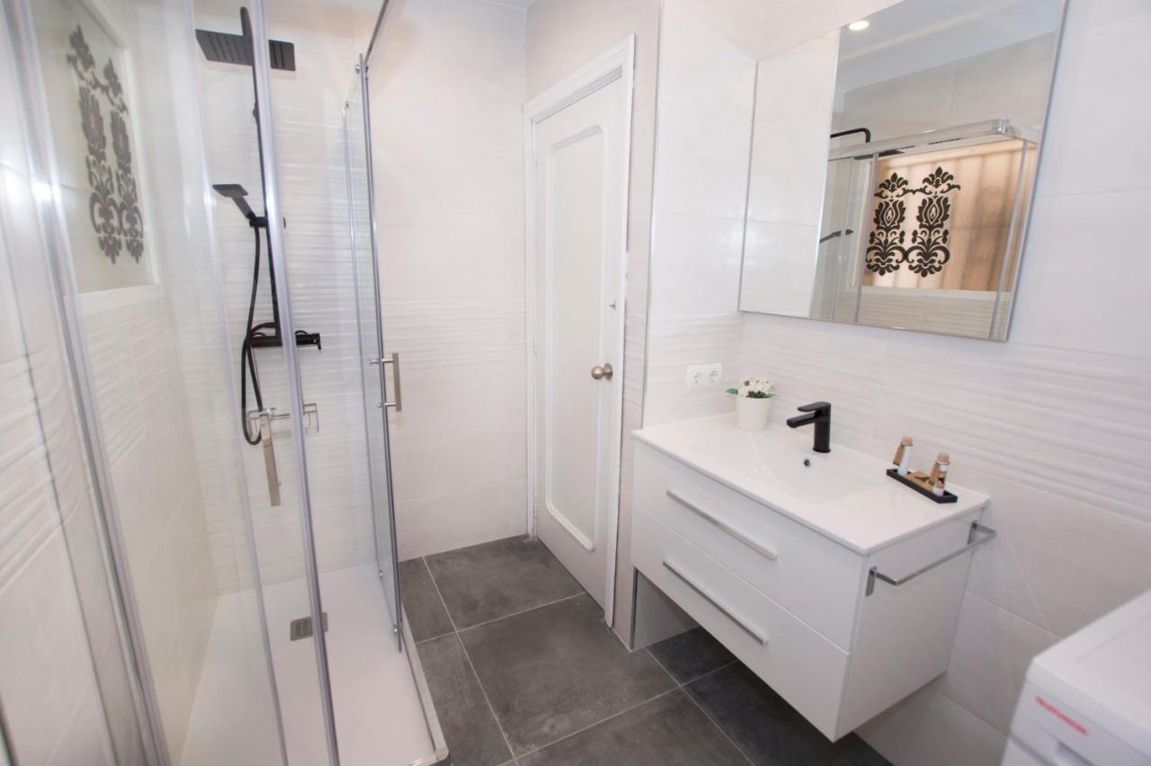 Cosy Close To Sea, Wifi, Air Cond Apartment Calpe
