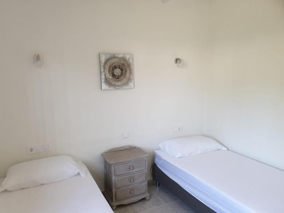 Villa Cheerful 2-bedroom With Private Pool Calpe