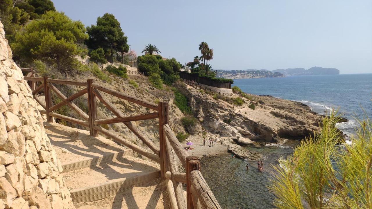 Pareado Con Piscina Y Vistas Al Mar