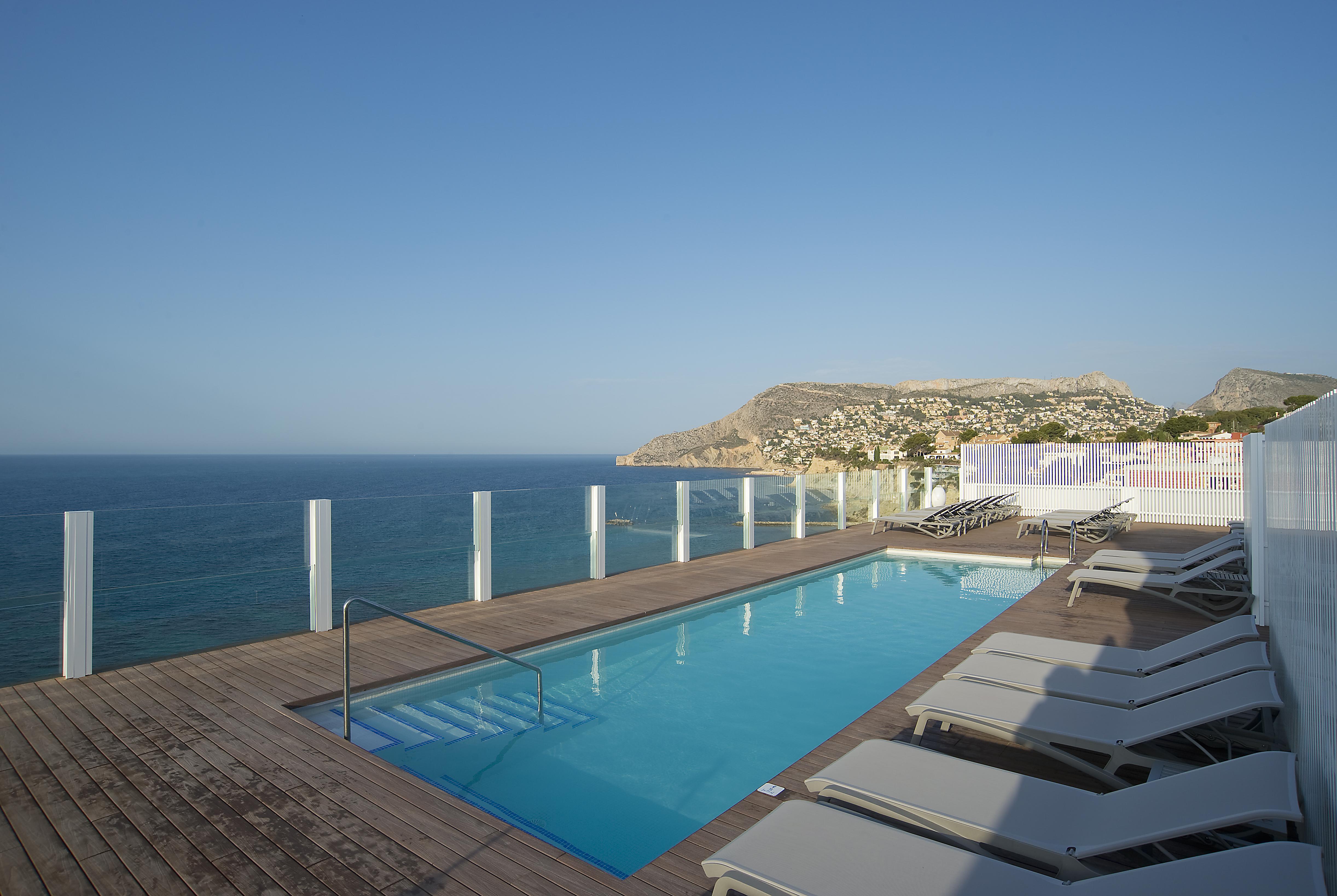 Hotel Bahia By Pierre &