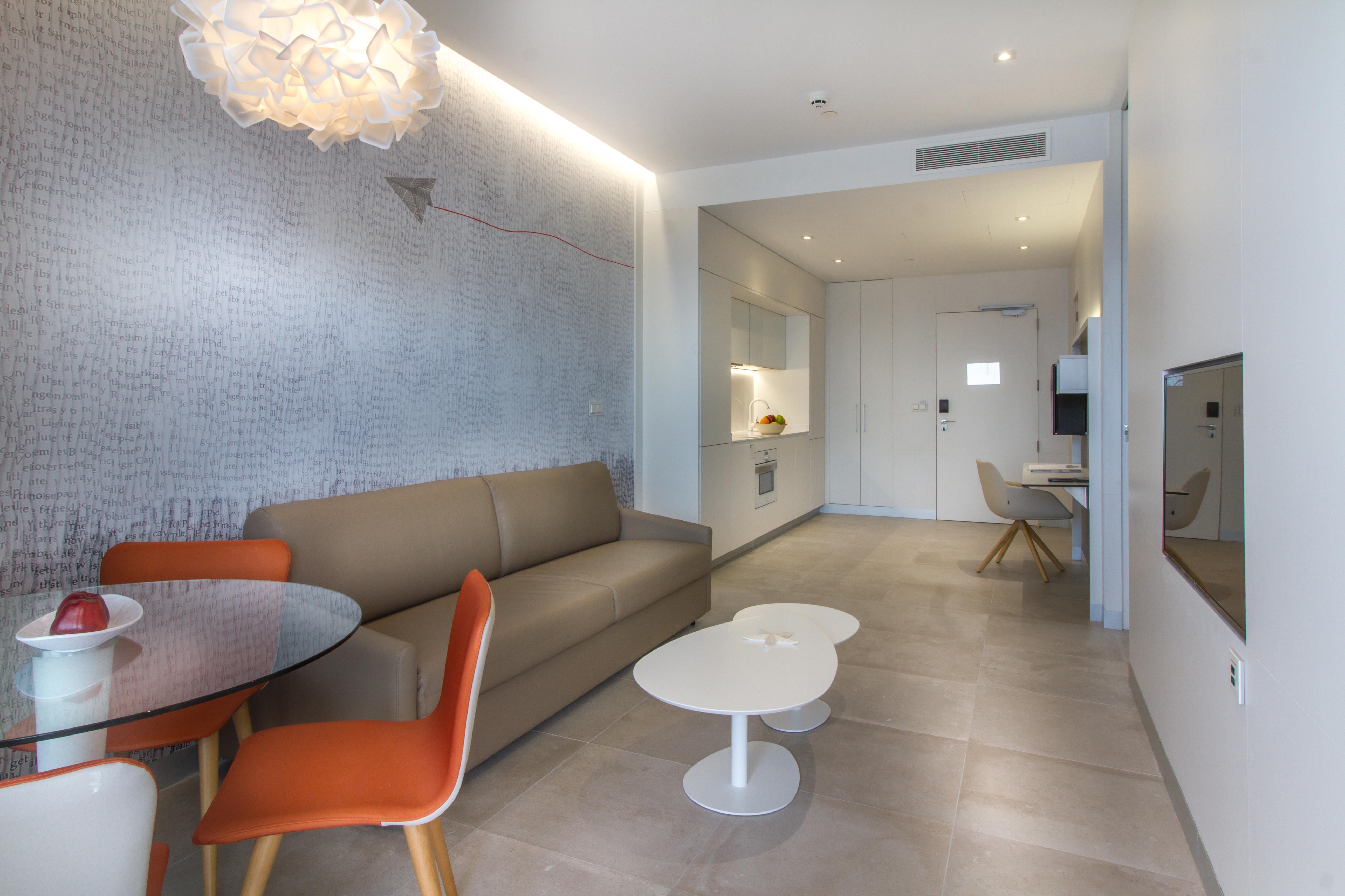 Estimar Suitopia Hotel 4*