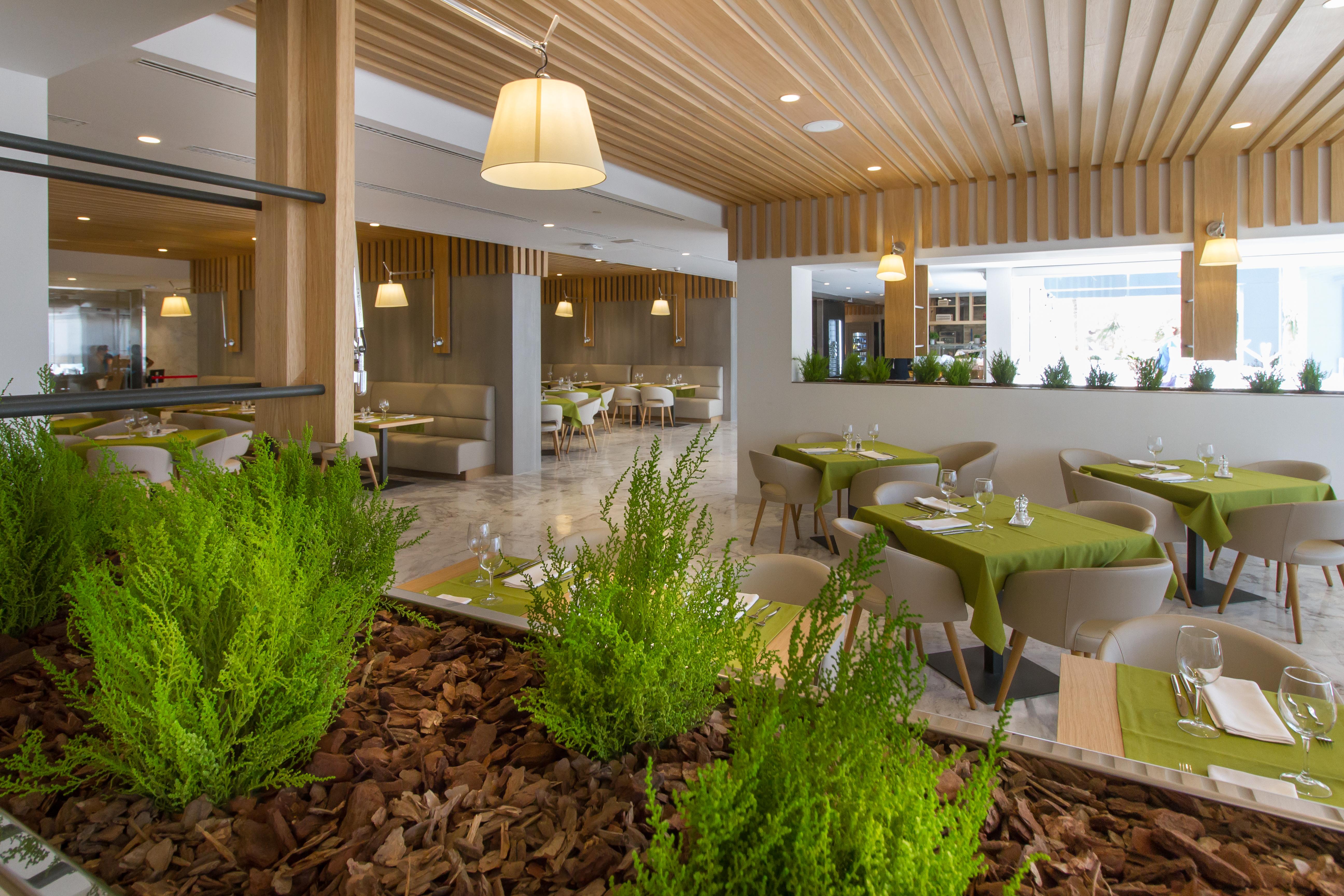Estimar Suitopia Hotel