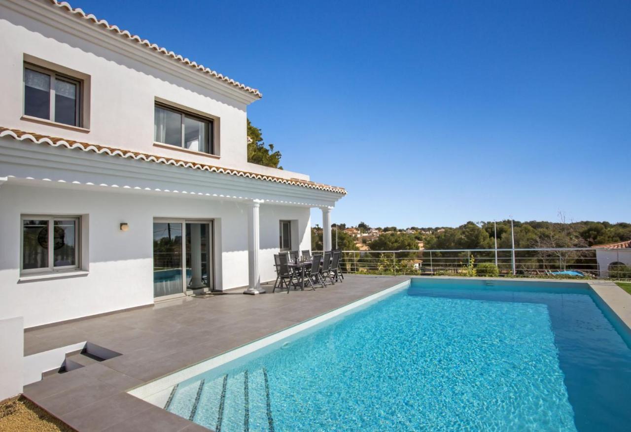 Vallesa Villa *