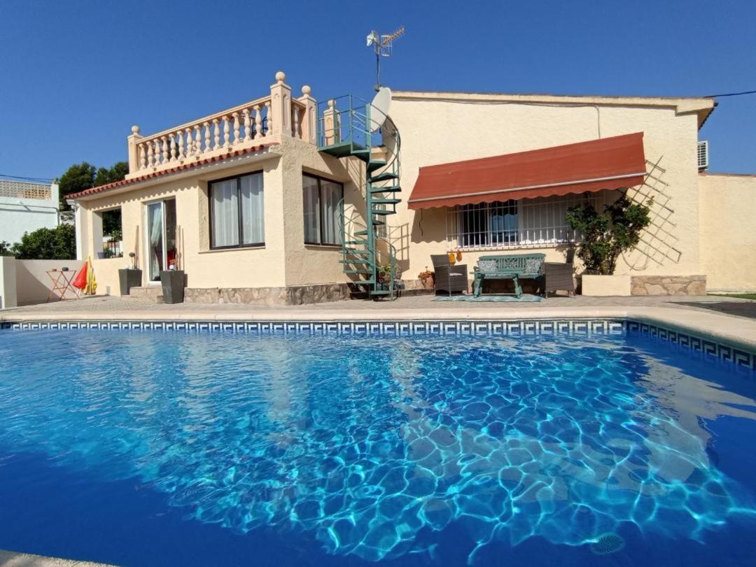 Claro Que Si Casa Feliz Сasa de vacaciones *