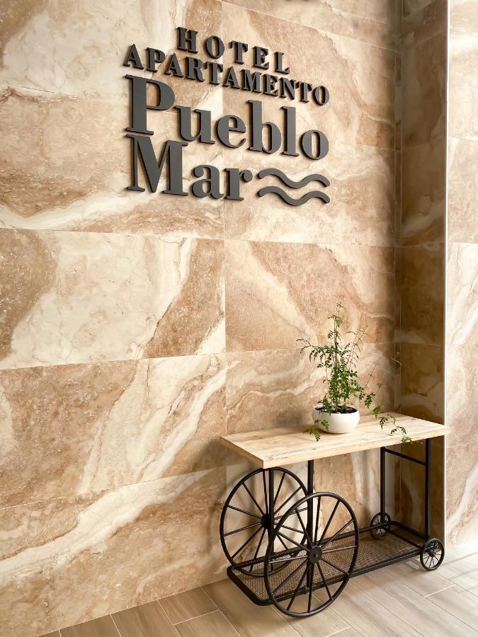 Pueblo Mar *