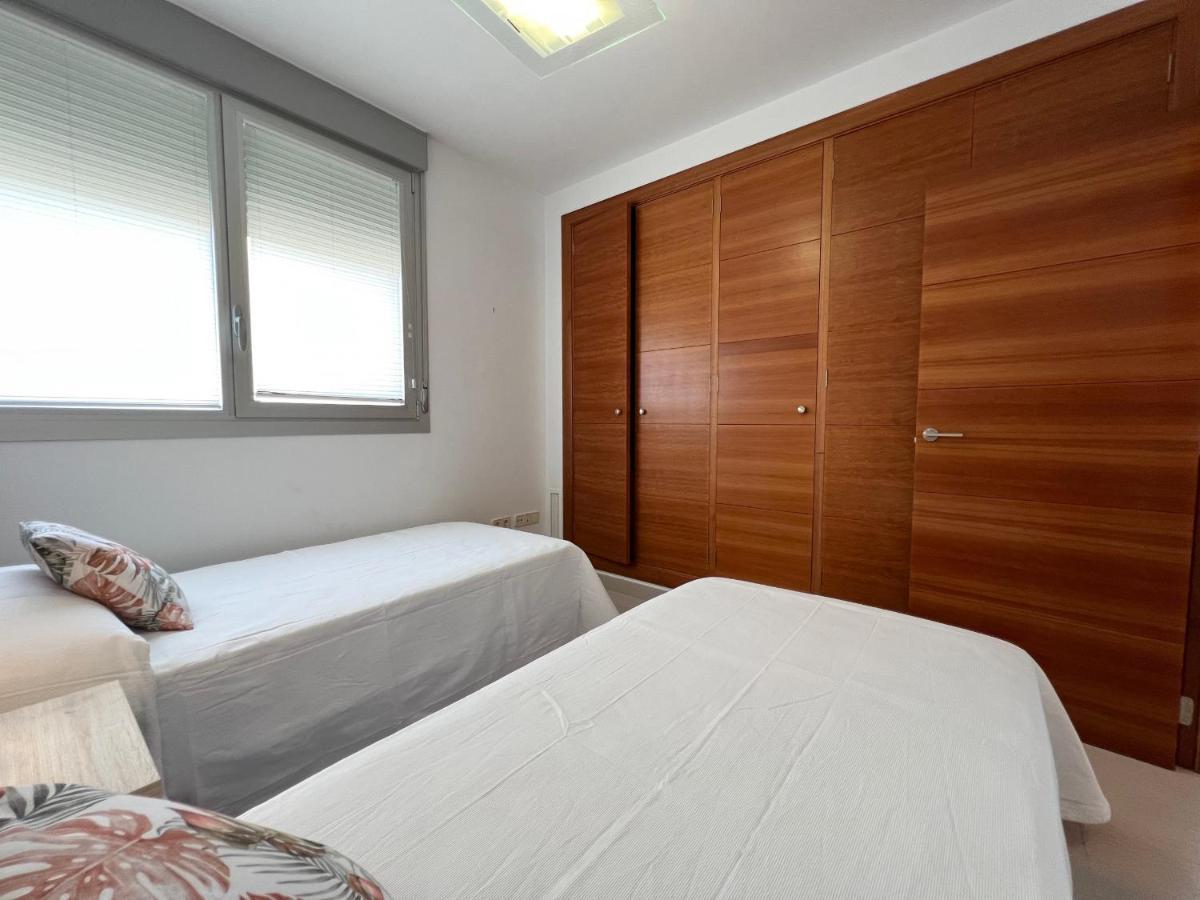 Exclusive On The First Line, Calpe