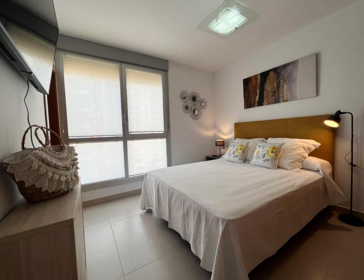 Exclusive On The First Line, Calpe
