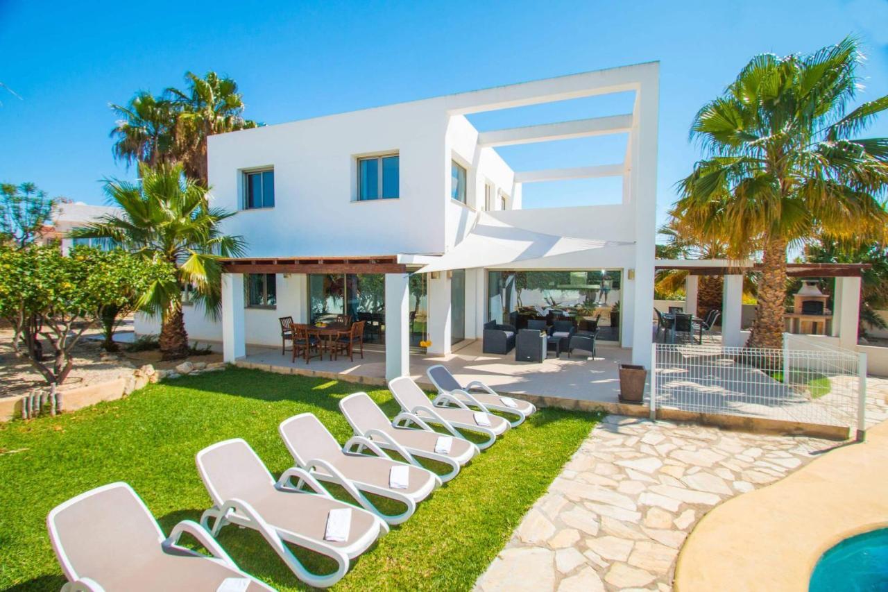 Villa Athos - Plusholidays *