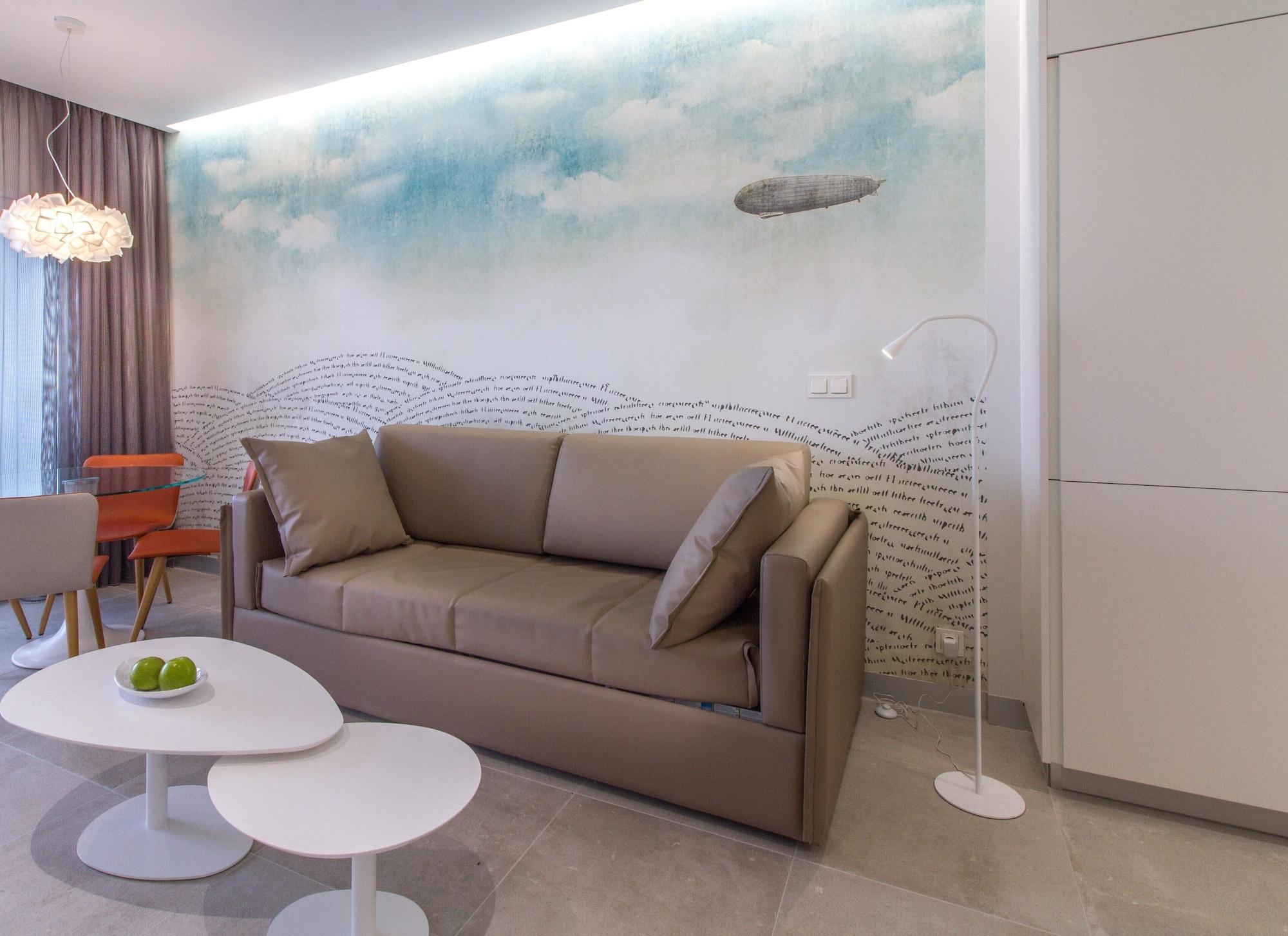 Estimar Suitopia Hotel 4*