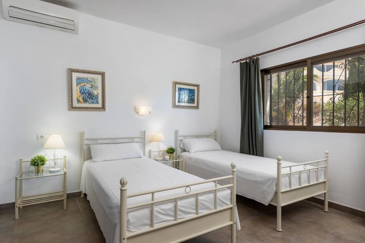Jaconne - Plusholidays Villa *