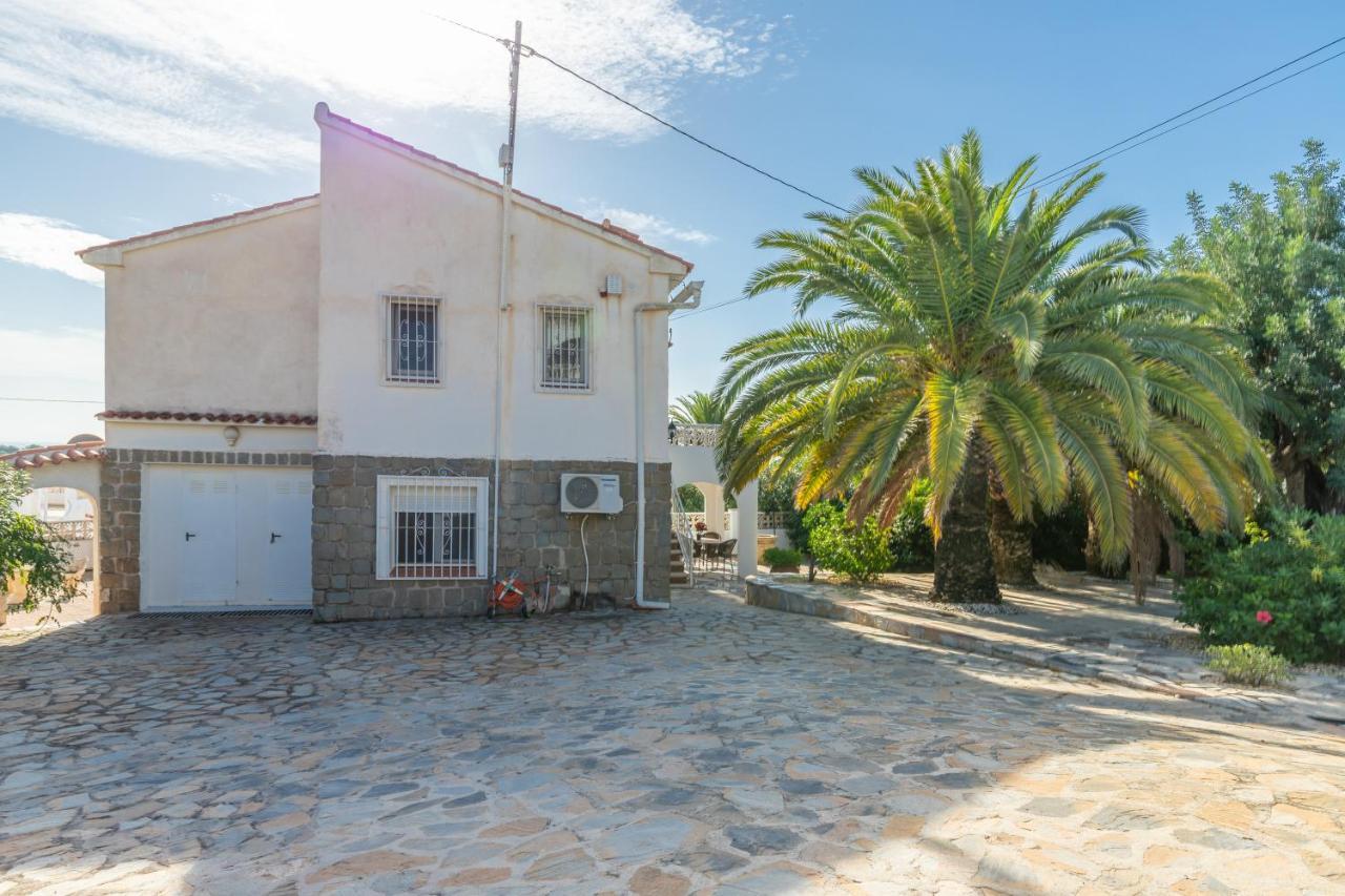 Villa W Pool Seaview In Cometa *