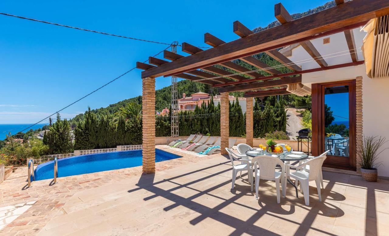 Anis Villa