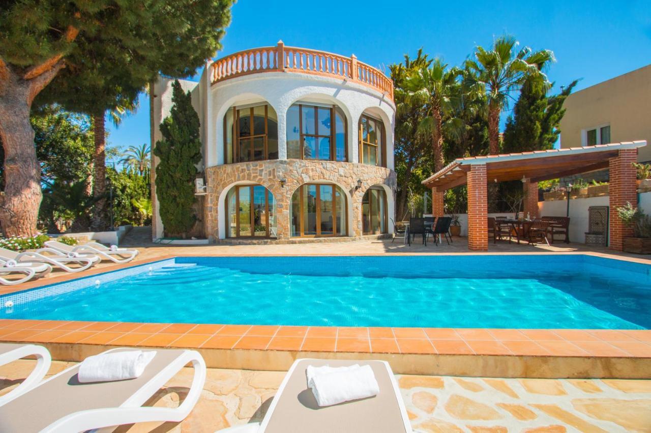 Cintya - Plusholidays * Calpe