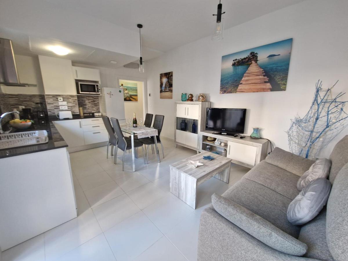 1 Apartamento *