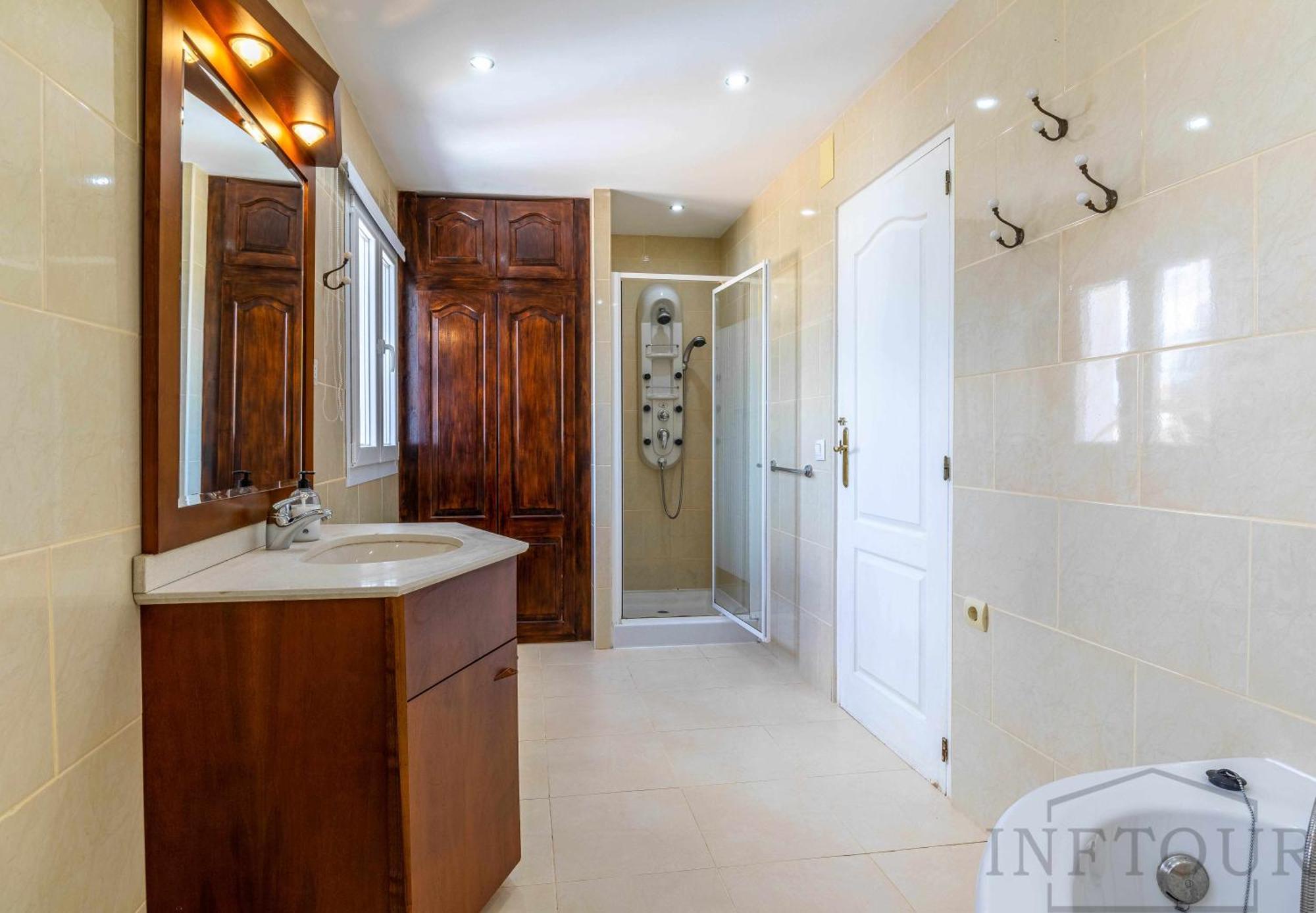 Inftour La Fustera Holiday home *