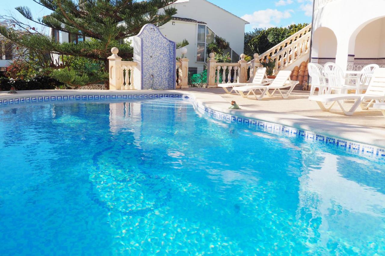 Cerca Playa Y Pueblo Con Piscina Grande *