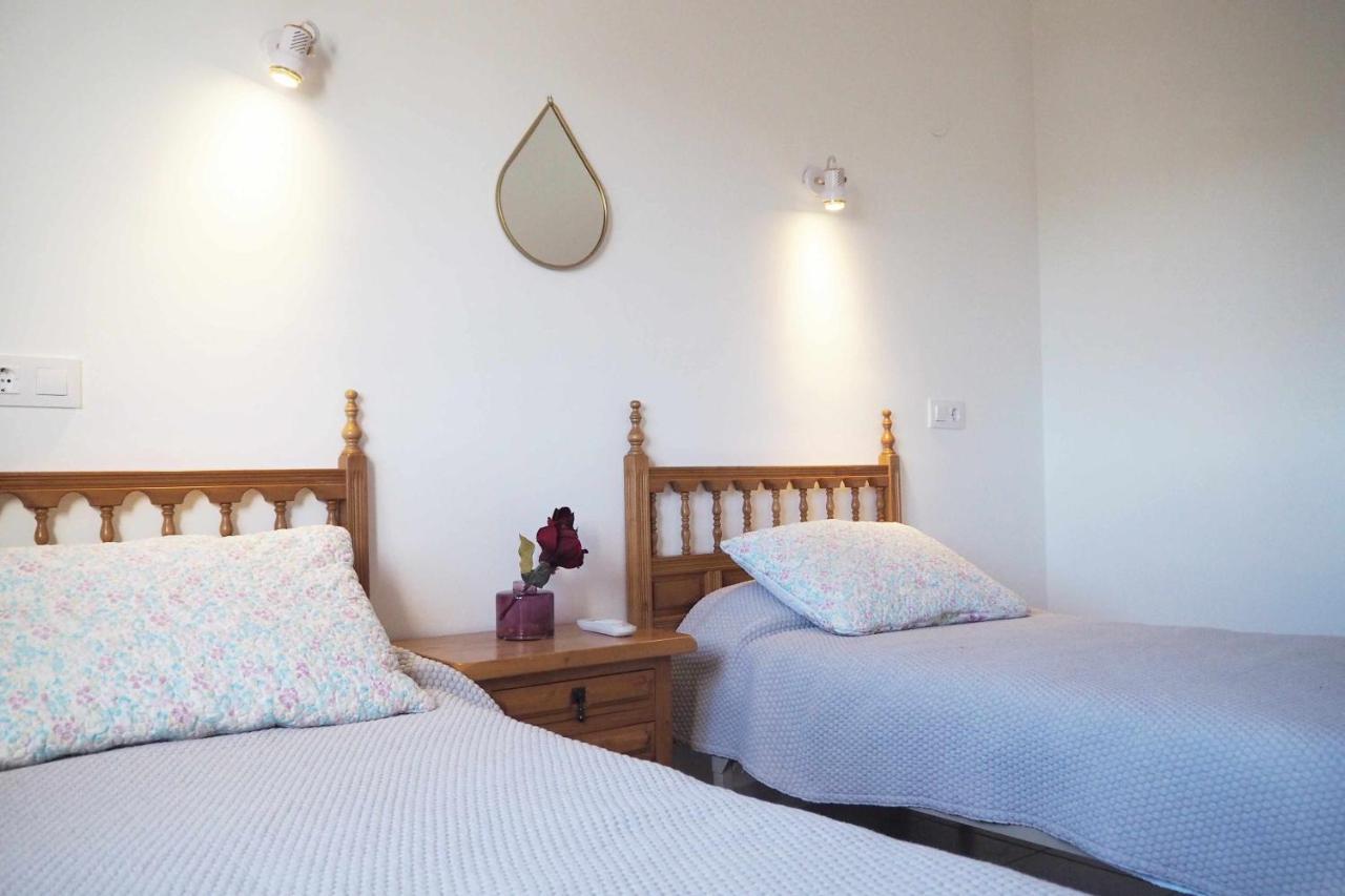 Cerca Playa Y Pueblo Con Piscina Grande Villa Calpe