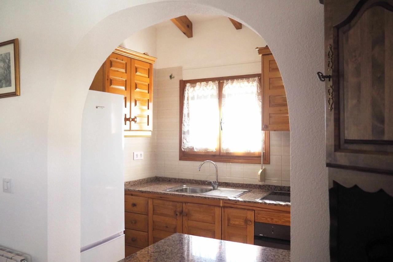 Cerca Playa Y Pueblo Con Piscina Grande Villa Calpe