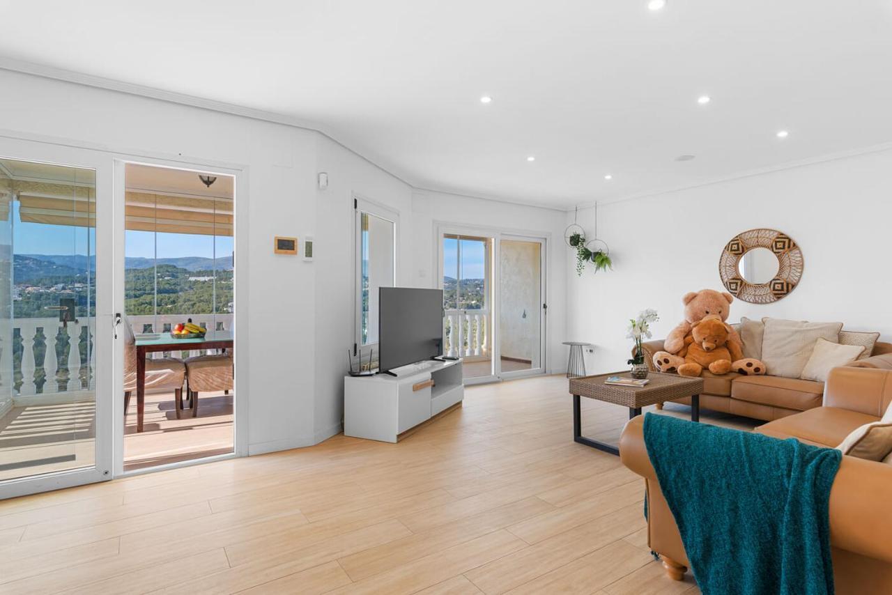 Karan - Plusholidays Villa Calpe