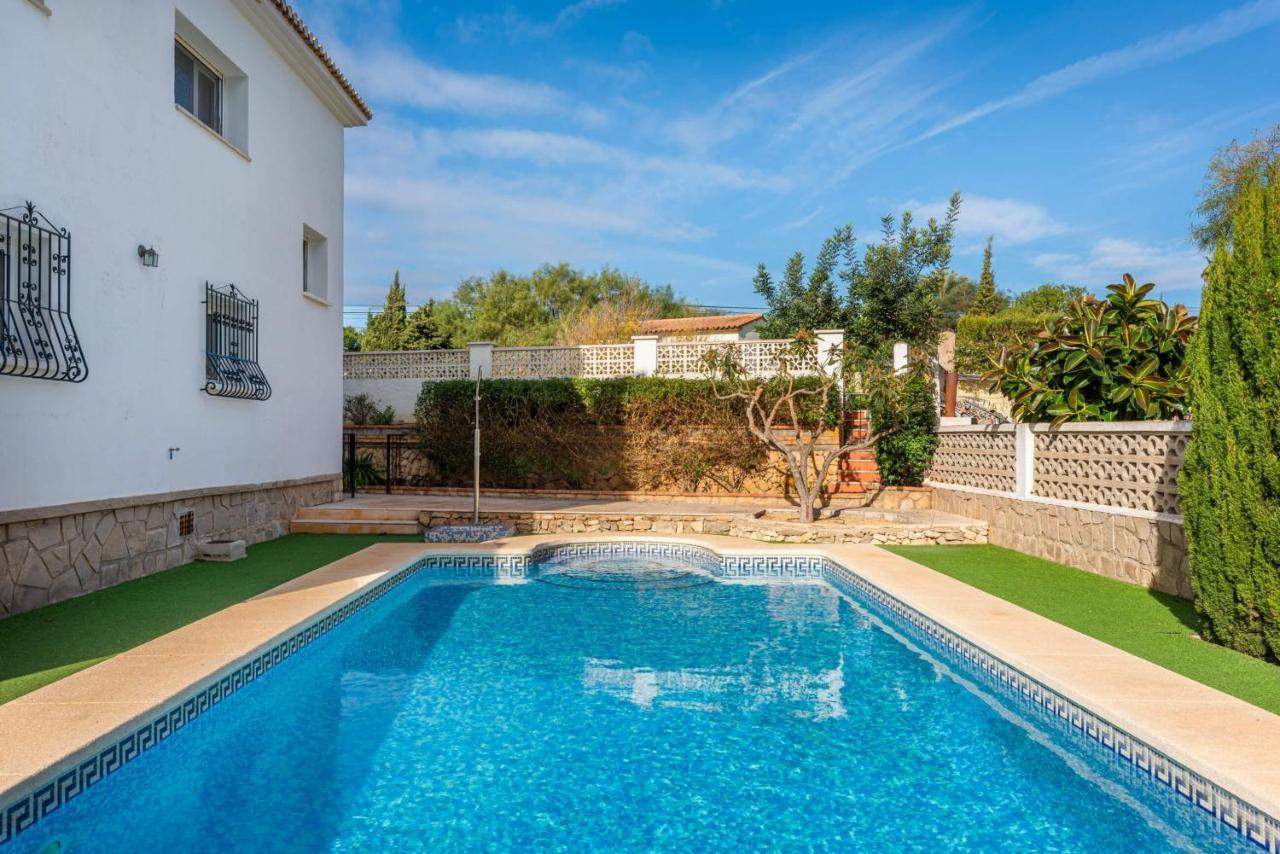 Villa Caleta - Plusholidays