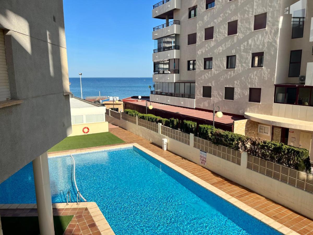 Con Parking Y Piscina Frente Al Mar 4 Personas * Calpe