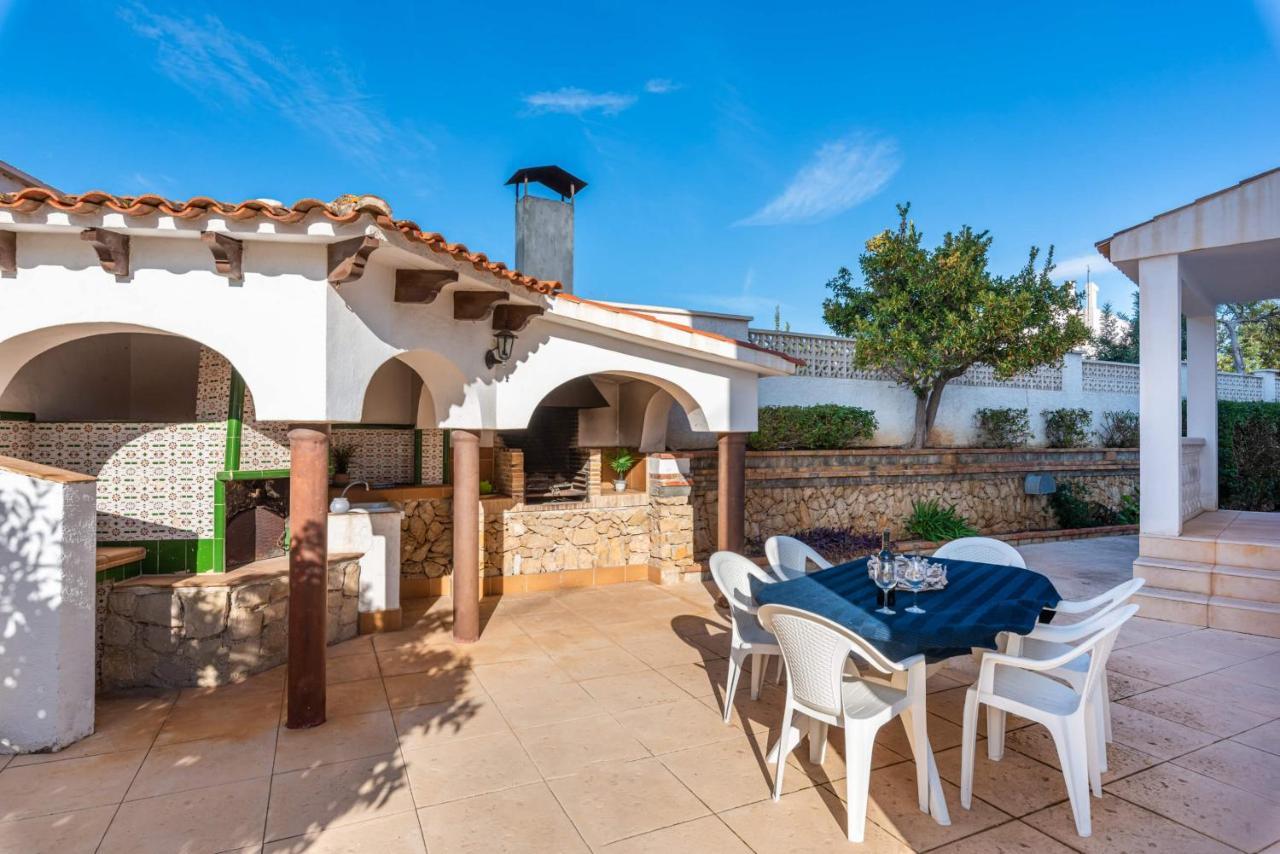 Villa Caleta - Plusholidays *