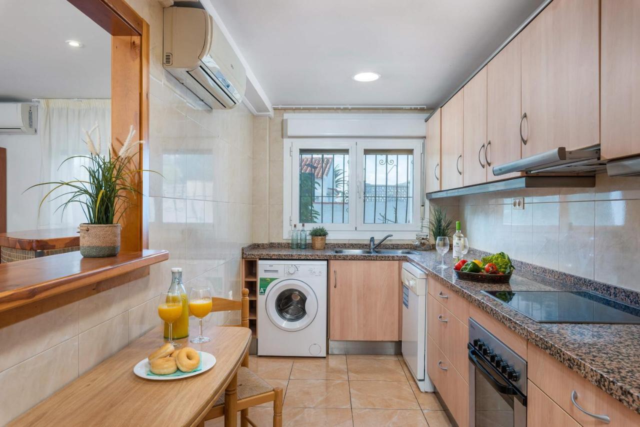Villa Caleta - Plusholidays