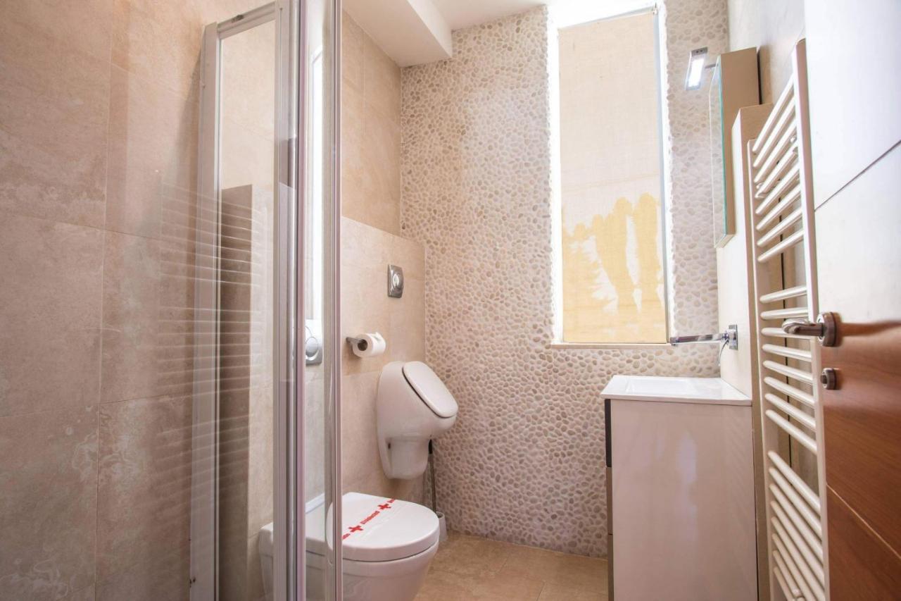Villa Athos - Plusholidays *