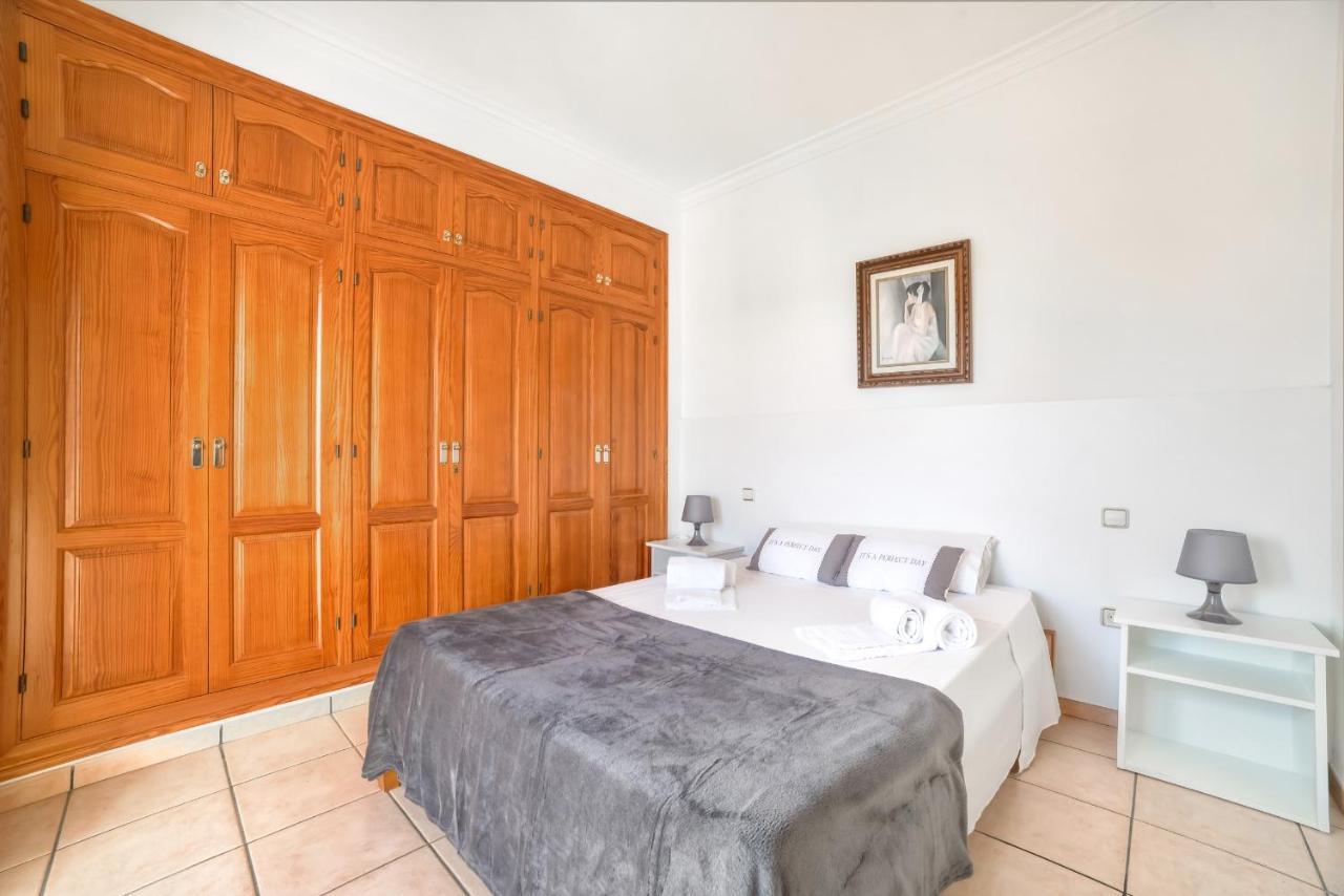 Fuster - Plusholidays Villa