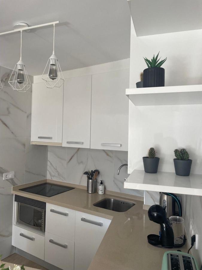 Apartamento Iris 5 Minutos De La Playa, Centro De Ciudad *