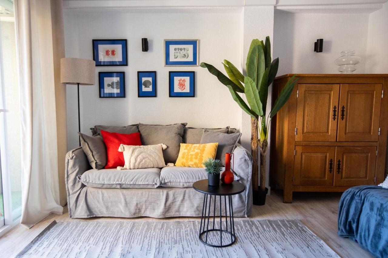 Miel. Centrico, Bonito, Comodo Apartment