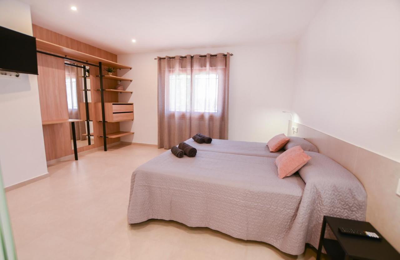 Perles - Grupo Antonio Perles Villa