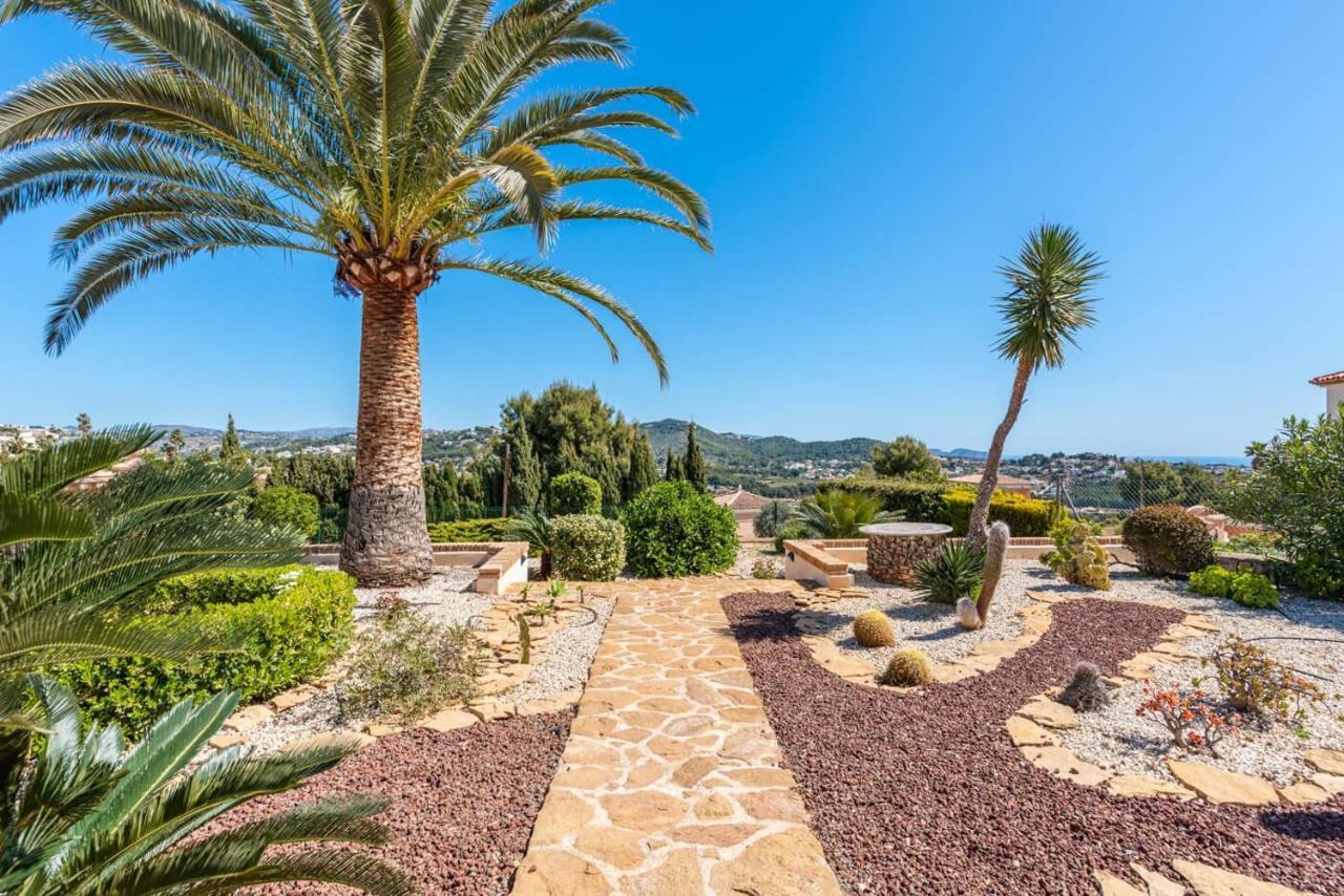 Meile - Plusholidays Villa