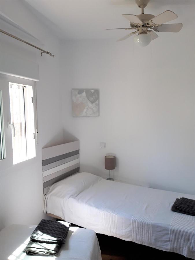 Apartamento ático Con Encanto, 50m De La Playa, Vista Al Mar, Wifi Fibra, Gran Terraza