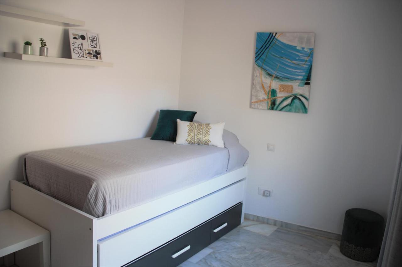 Rock Bay 22 Apartment