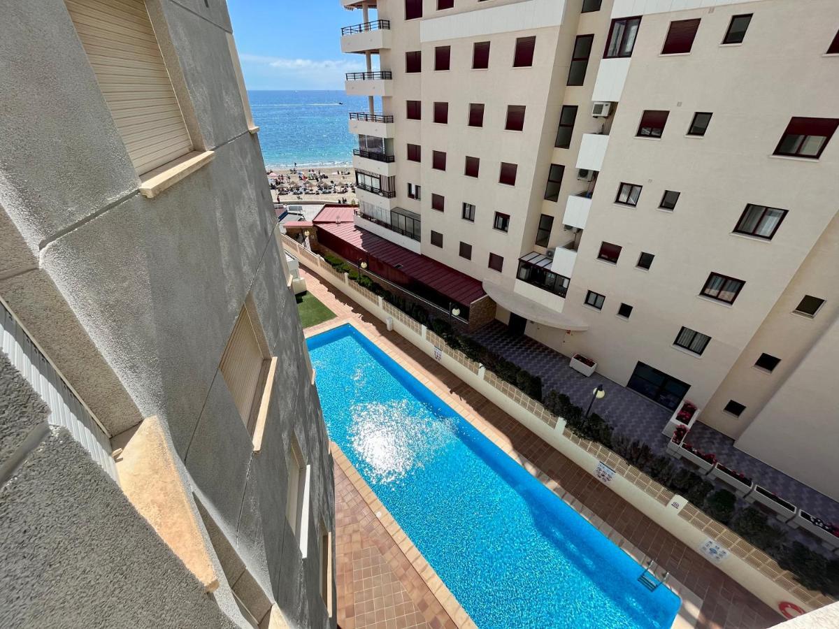 Modern On The With Pool Apartment
