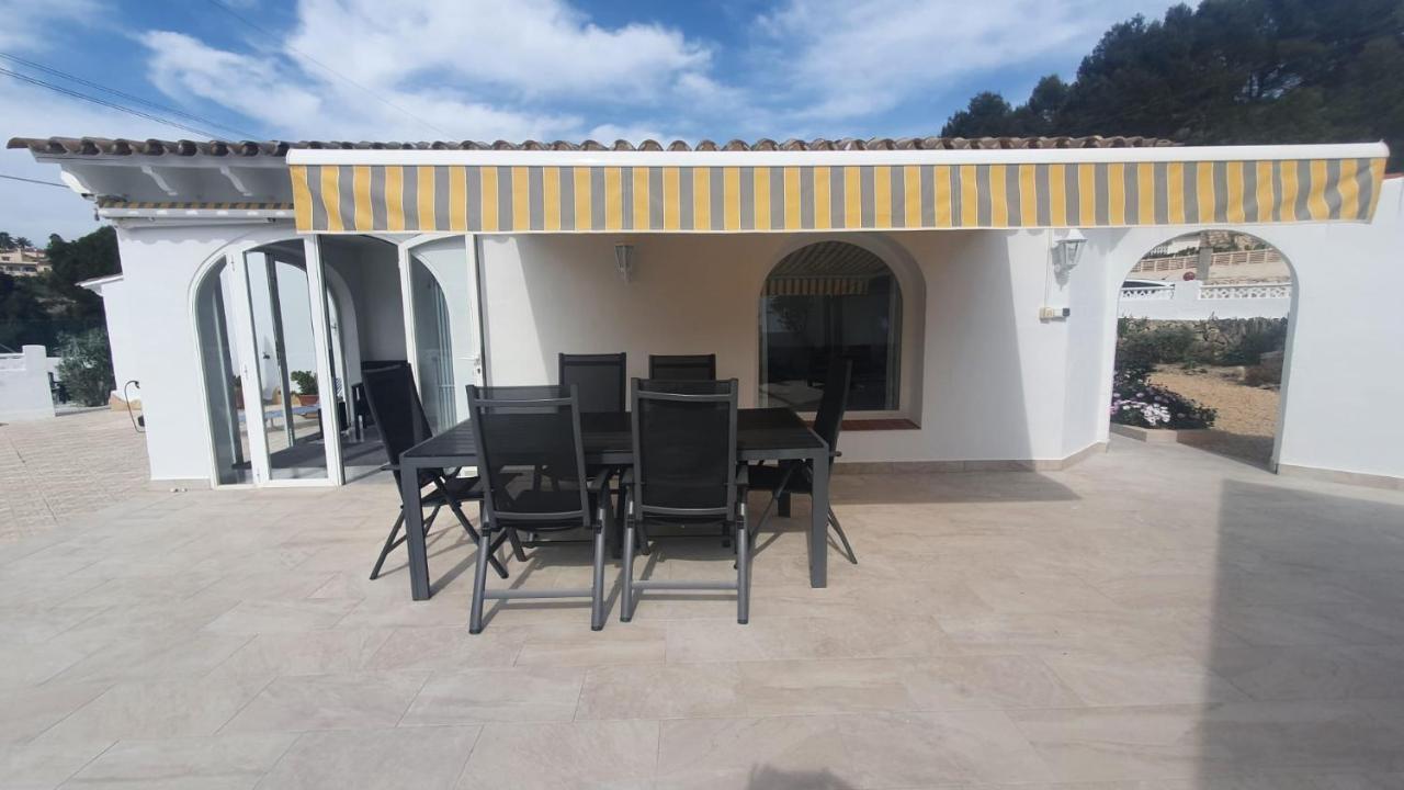 Cheerful 2-bedroom With Private Pool