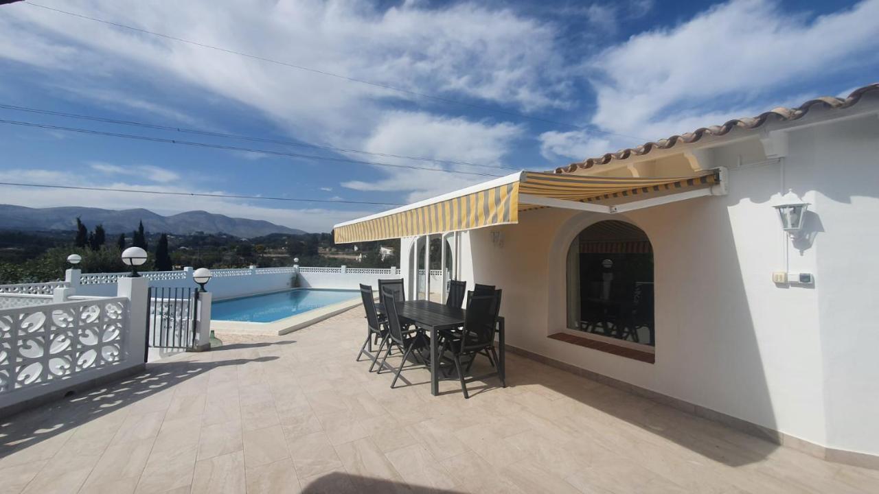 Villa Cheerful 2-bedroom With Private Pool *