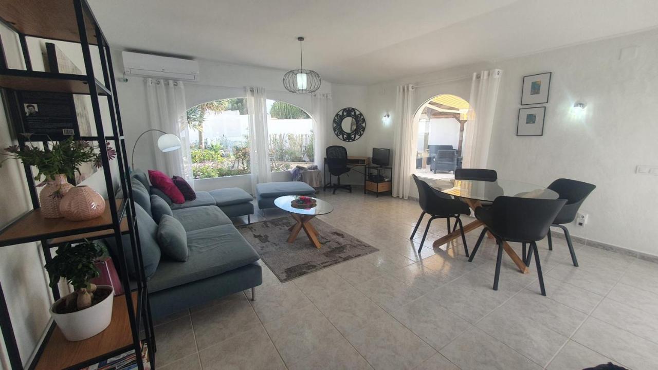 Villa Cheerful 2-bedroom With Private Pool Calpe
