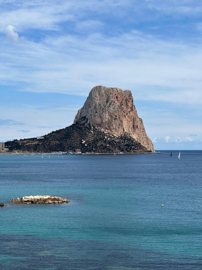 Elvira Manzanera-calpe Villa *