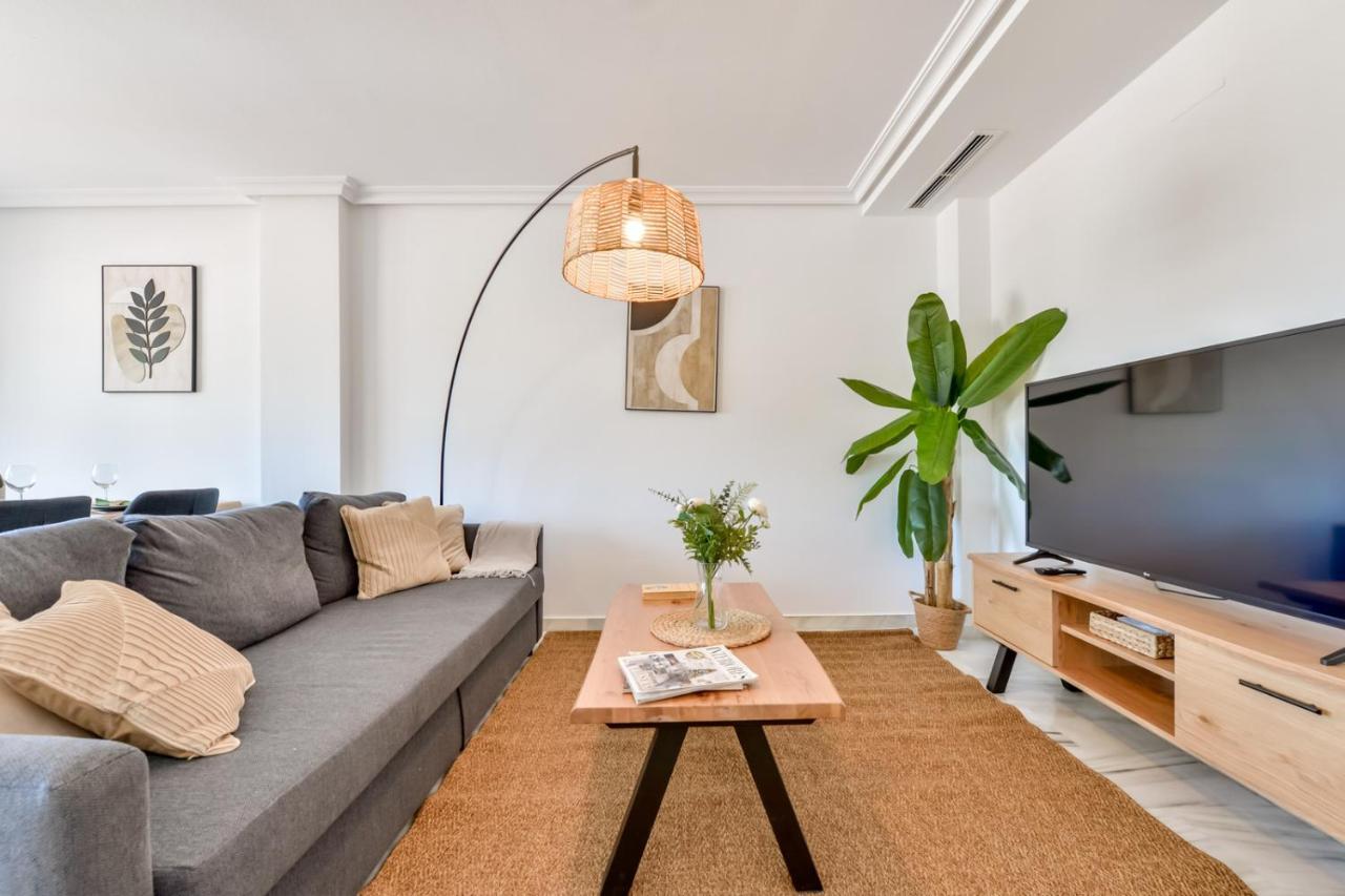 Modern / Quiet 3 Bdrs Flat In The Heart Of * Calpe