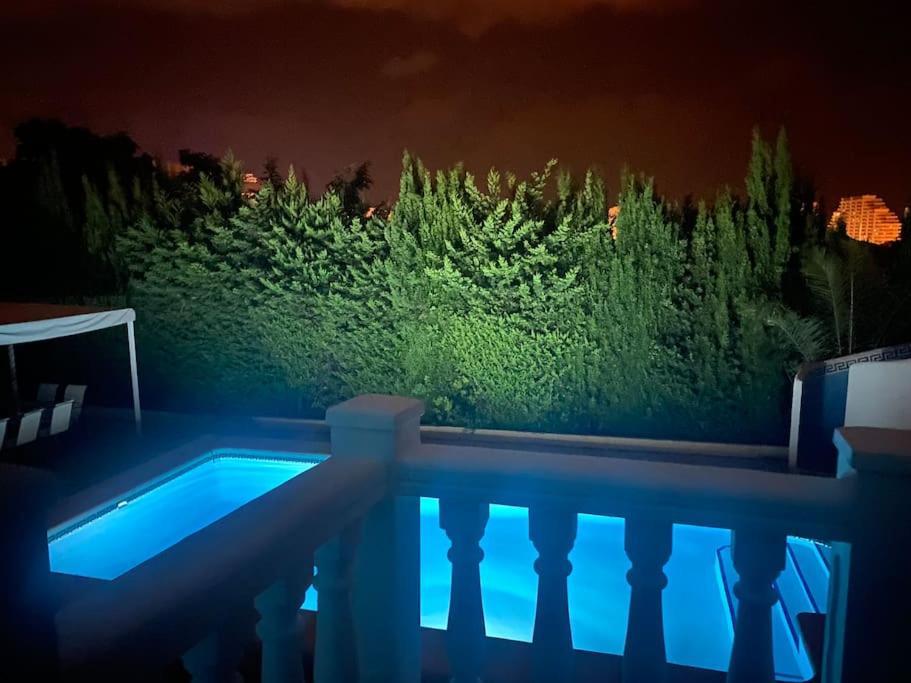 Agradable Con Piscina Y Vistas Al Mar Villa *