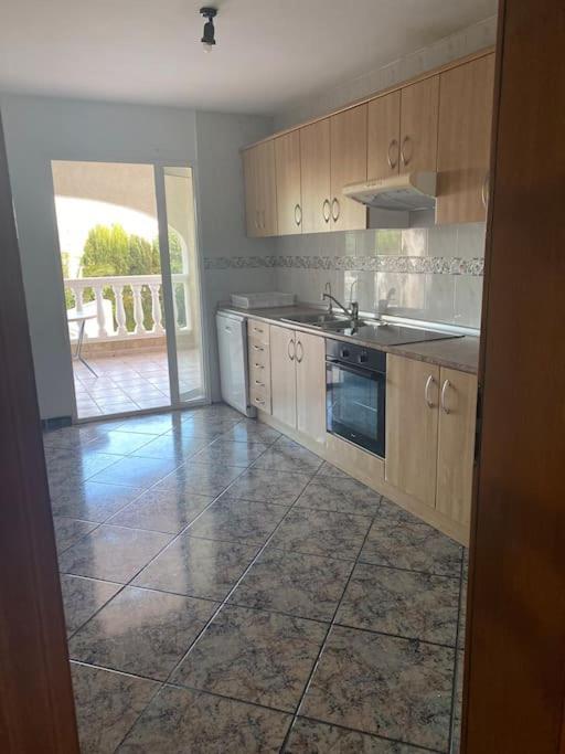Agradable Con Piscina Y Vistas Al Mar Calpe