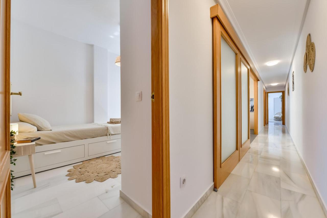 Apartment Modern / Quiet 3 Bdrs Flat In The Heart Of *